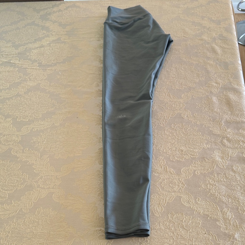 ALO Yoga Gray Leggings